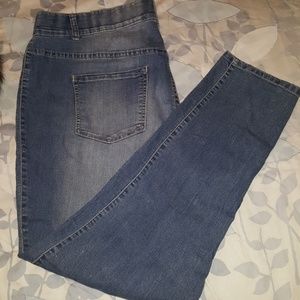 Plus sized distressed jeggings.